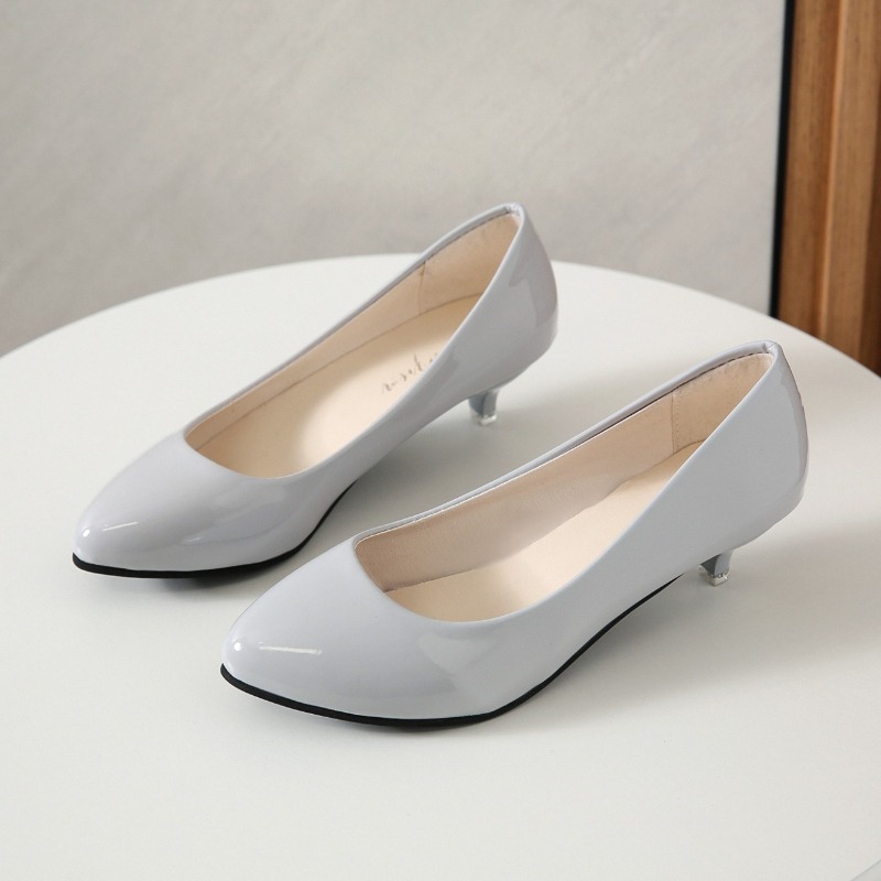 Women Shoes Black - أحذية نسائية ناعمة ذات كعب متوسط