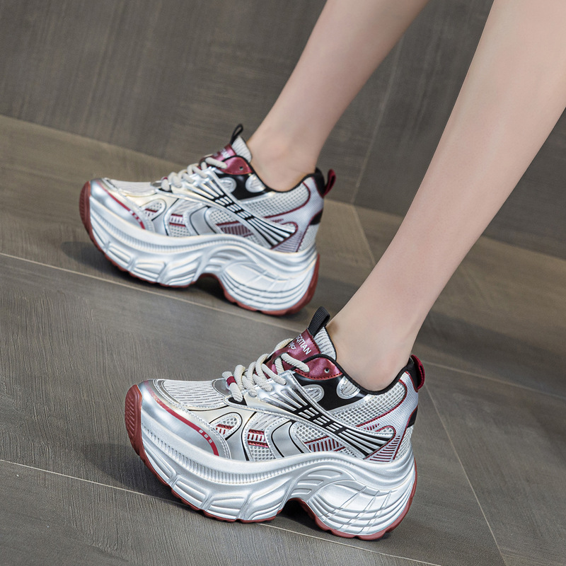 أحذية رياضية نسائية بمنصة خفية - مراجعة Mesh Sneaker Women وسعره