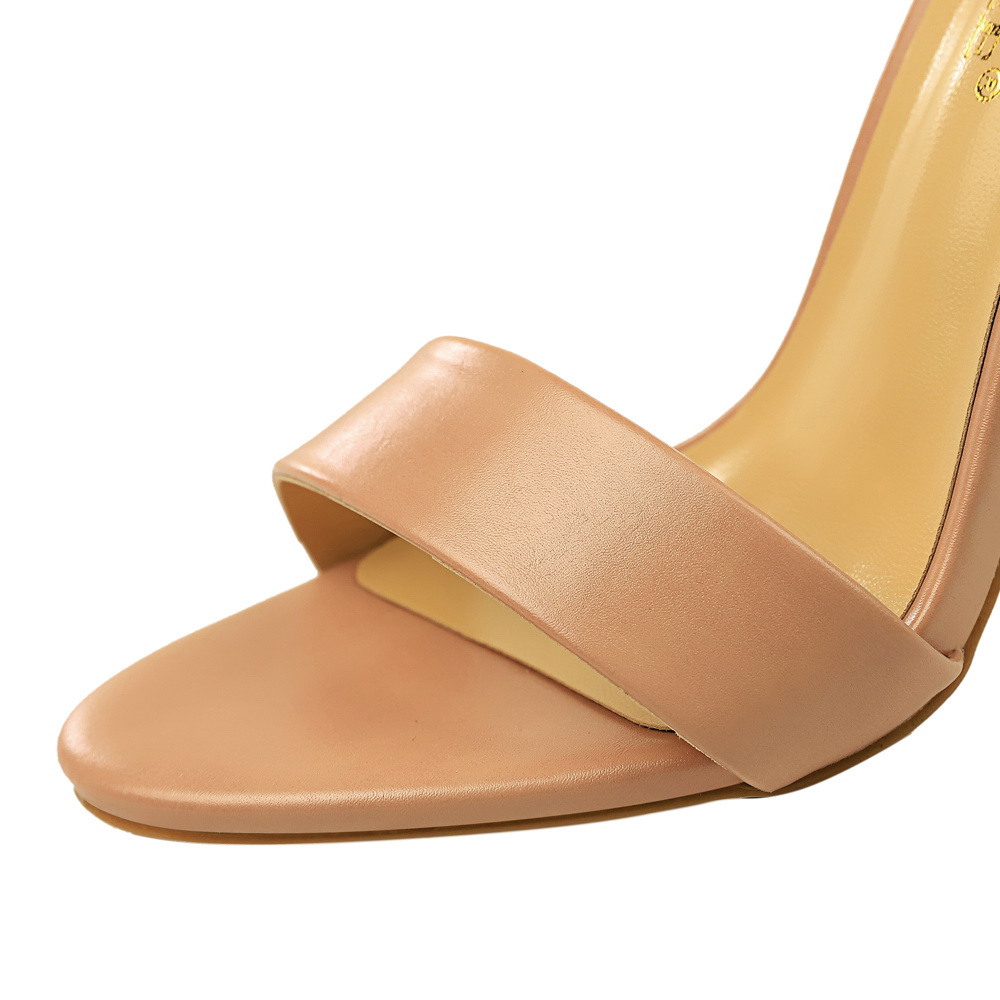 النساء أسود-أبيض موجزة الجلود  - مراجعة Women Shoes Black وسعره