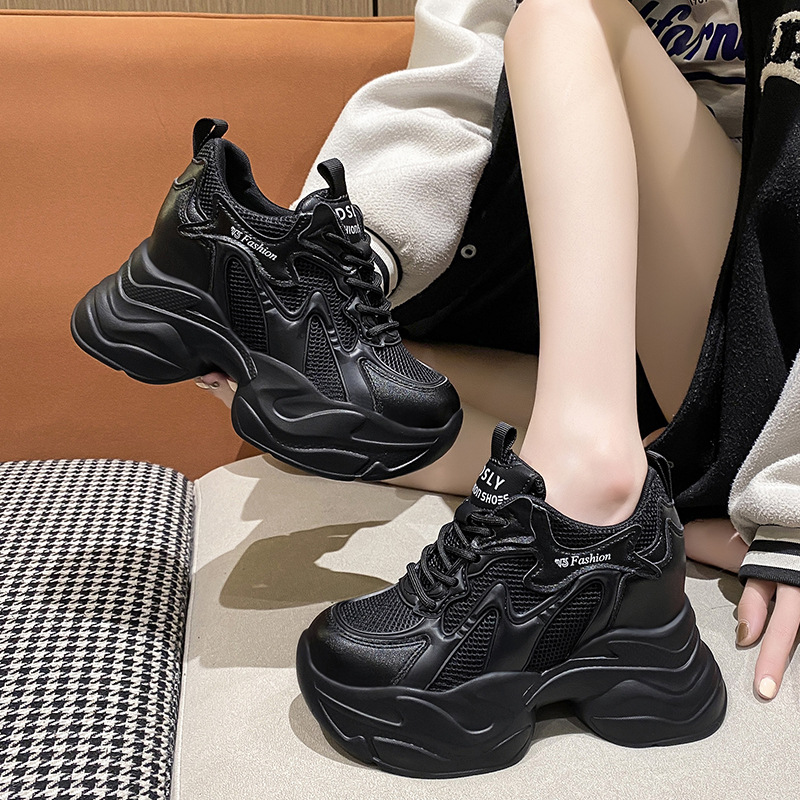 أحذية رياضية نسائية لزيادة الط - مراجعة Mesh Sneaker Women وسعره