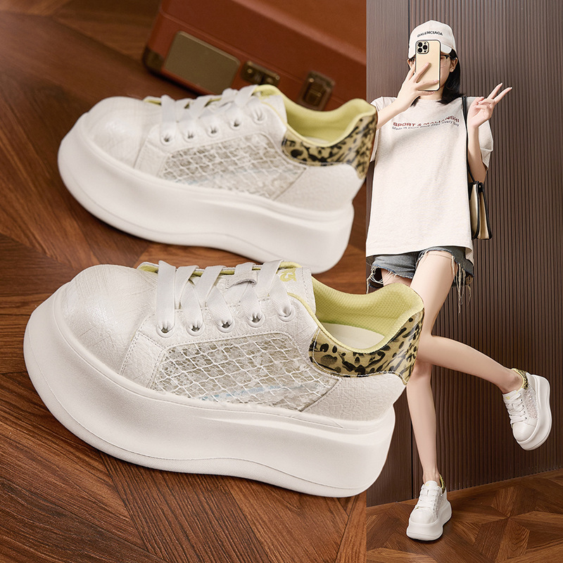 أحذية بيضاء ذات نعل سميك للنسا - مراجعة Mesh Sneaker Women وسعره