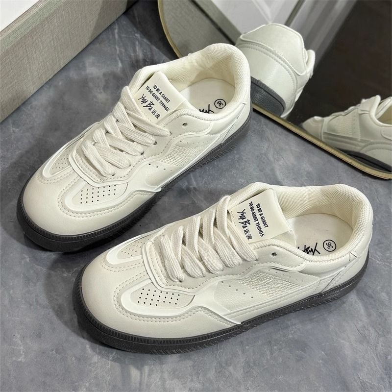 أحذية بيضاء عصرية قابلة للتنفس - مراجعة Mesh Sneaker Women وسعره