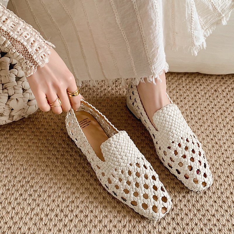 صنادل نسائية من الجلد الطبيعي  - مراجعة Women'S Heels وسعره